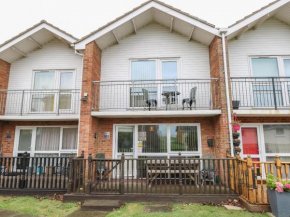102 Waterside Park